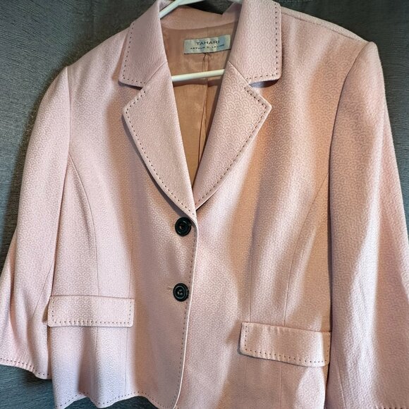 Womans Tahari baby pink blazer size 16 - Picture 2 of 6